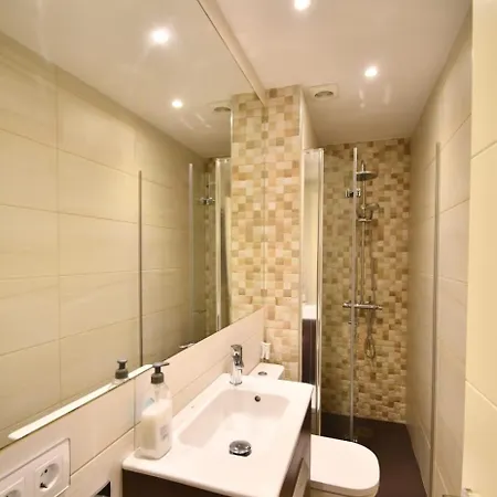 Con Garaje En El Centro Gijón